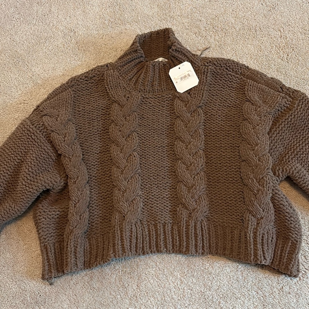 Altrd State cropped sweater - never worn!